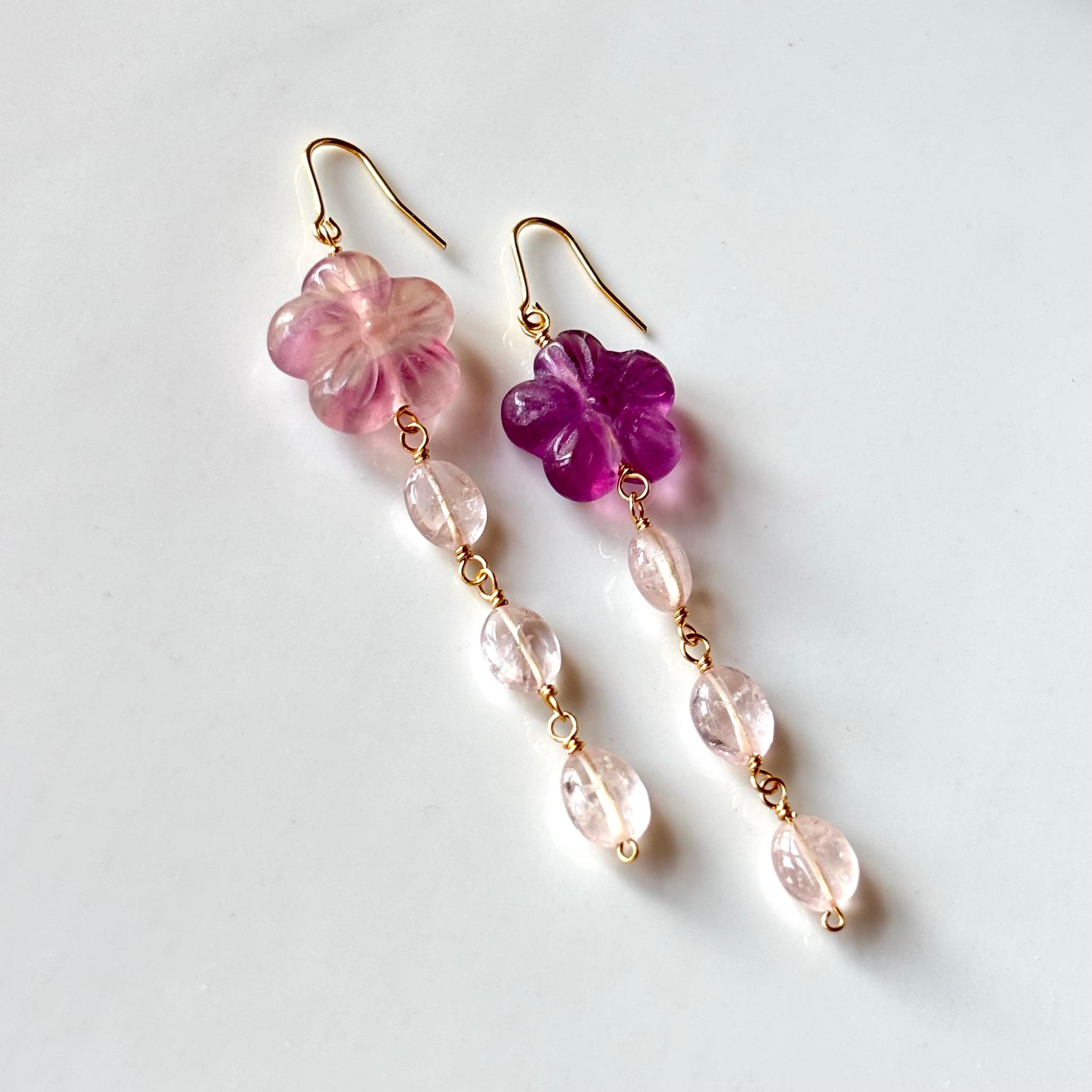 桃花フローライトとモルガナイトのピアス/14kgf