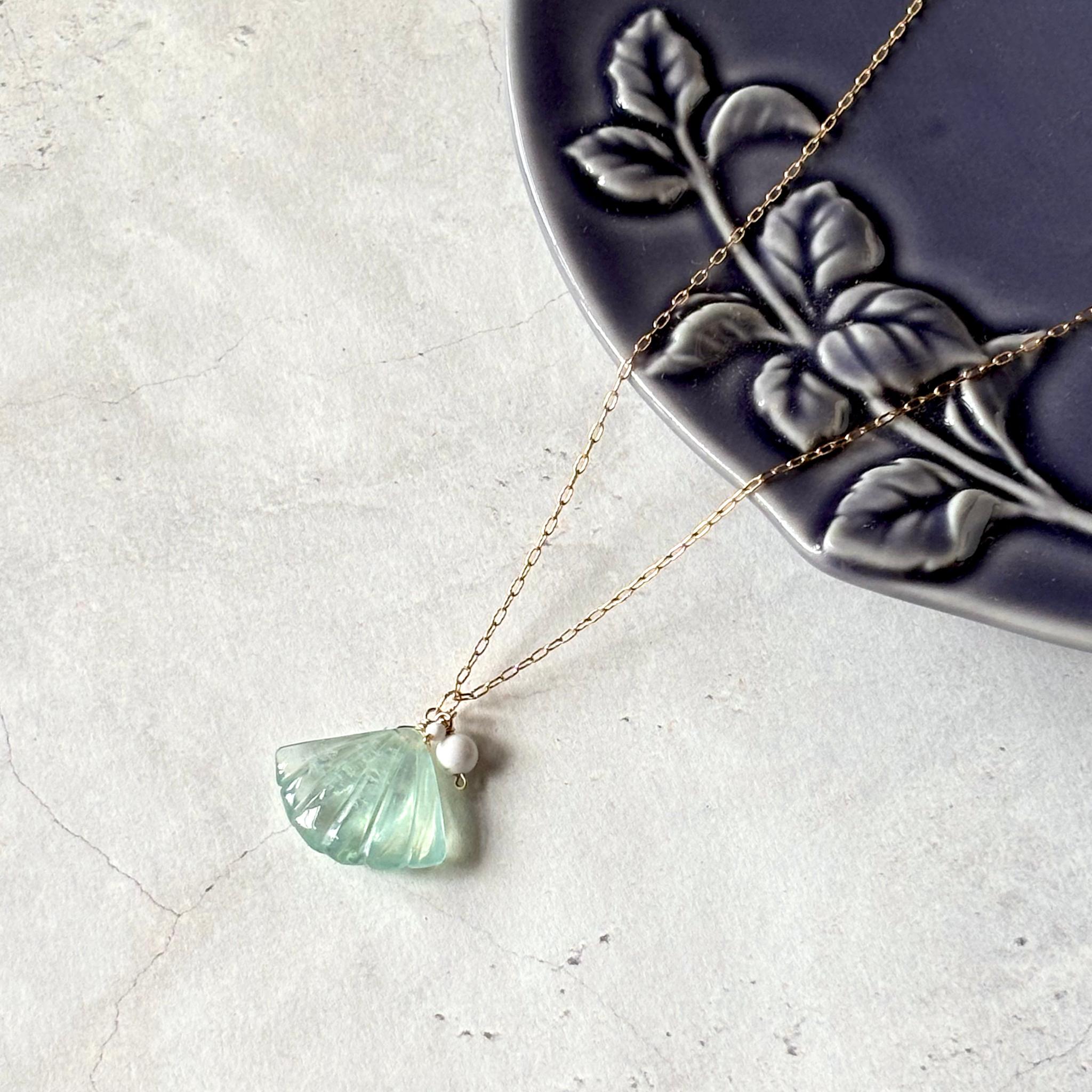 シェル型アクアマリンのネックレス/14Kgf