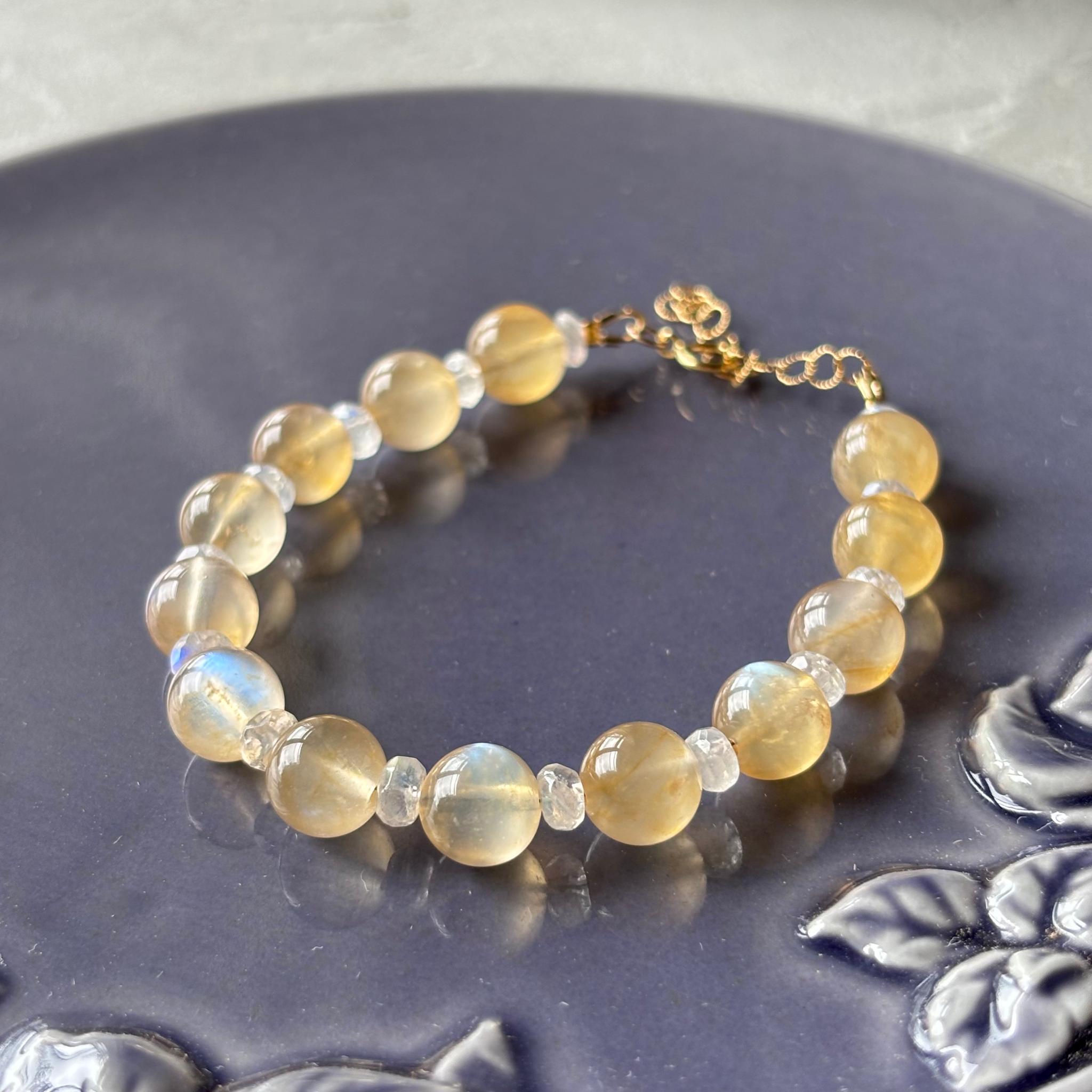 プラジオクレースムーンストーンとブルームーンストーンのブレスレット/14kgf